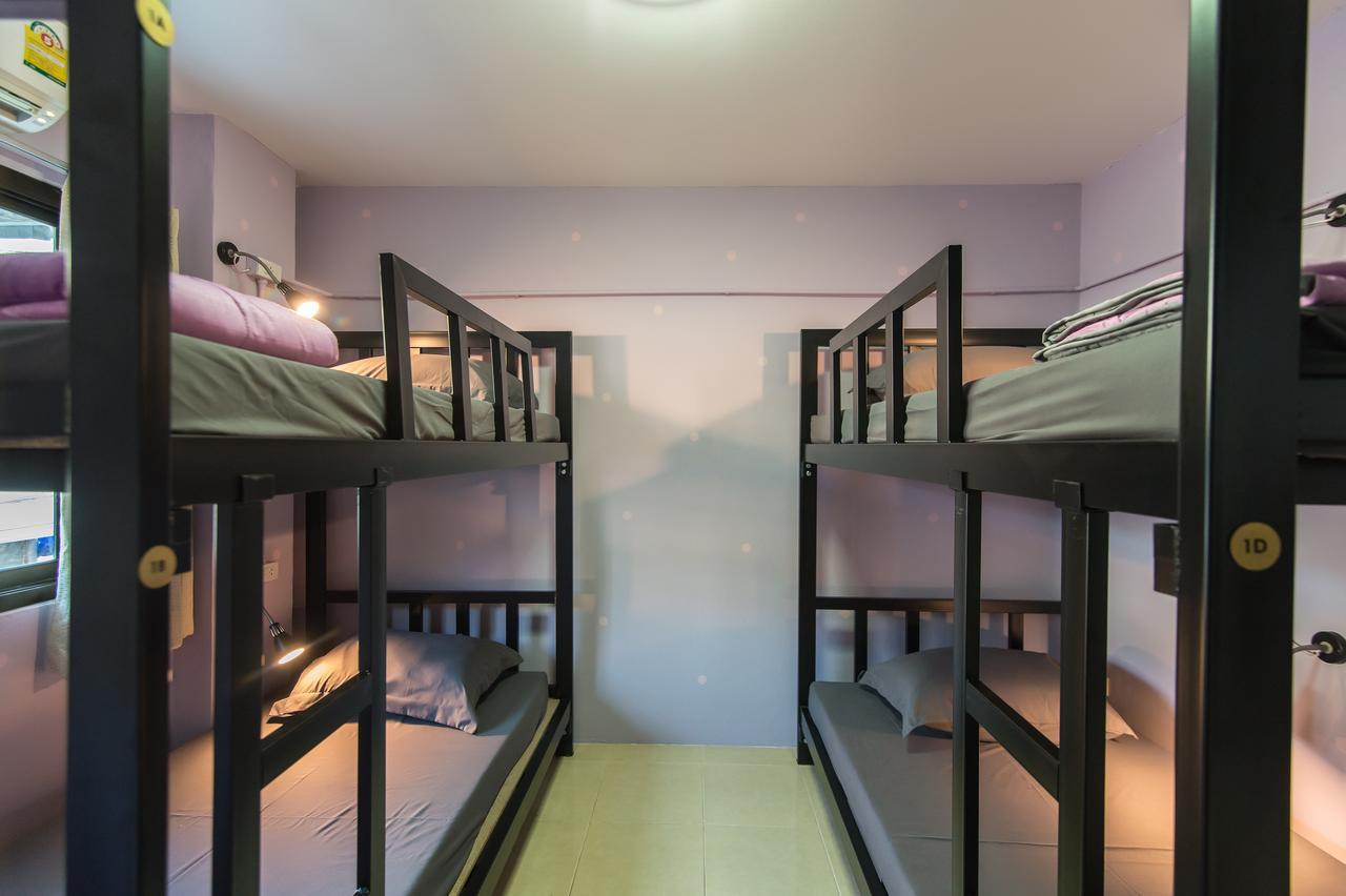 Full Stop. Hostel Patong Eksteriør billede